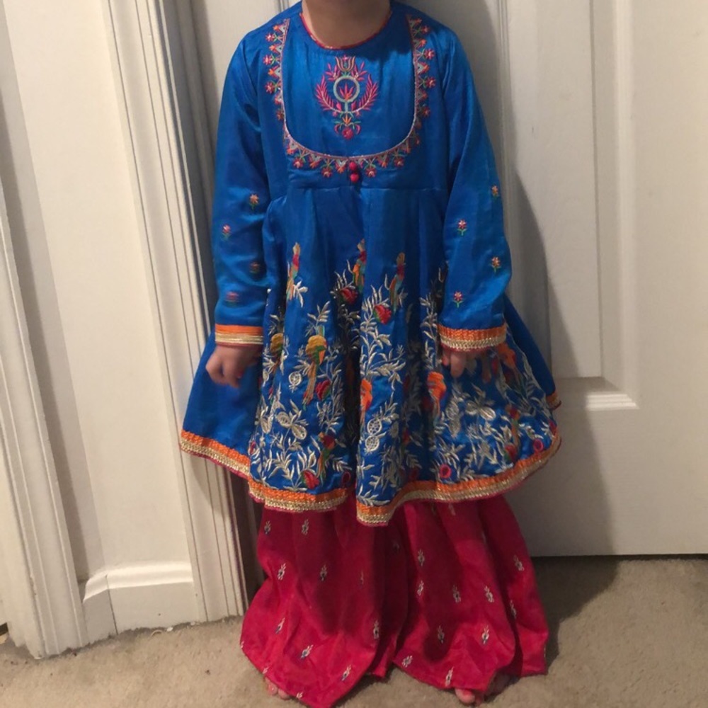 Junaid Jamshaed two piece outfit. 3T-4T